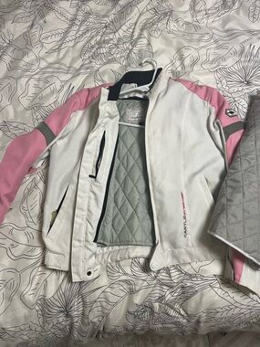 Women's White & Pink Quilted Bomber Jacket